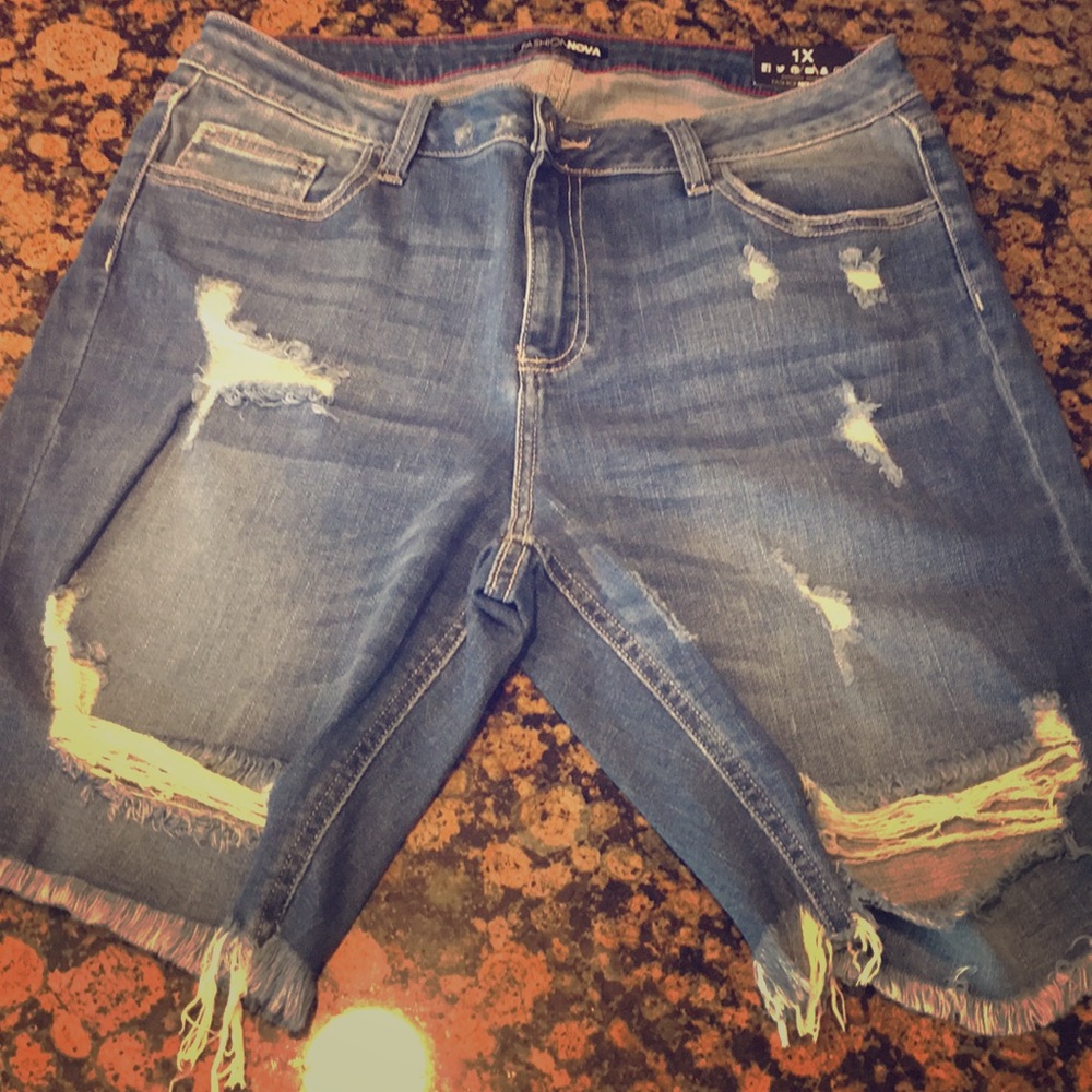 Size 1X denim shorts (Bermuda Length)